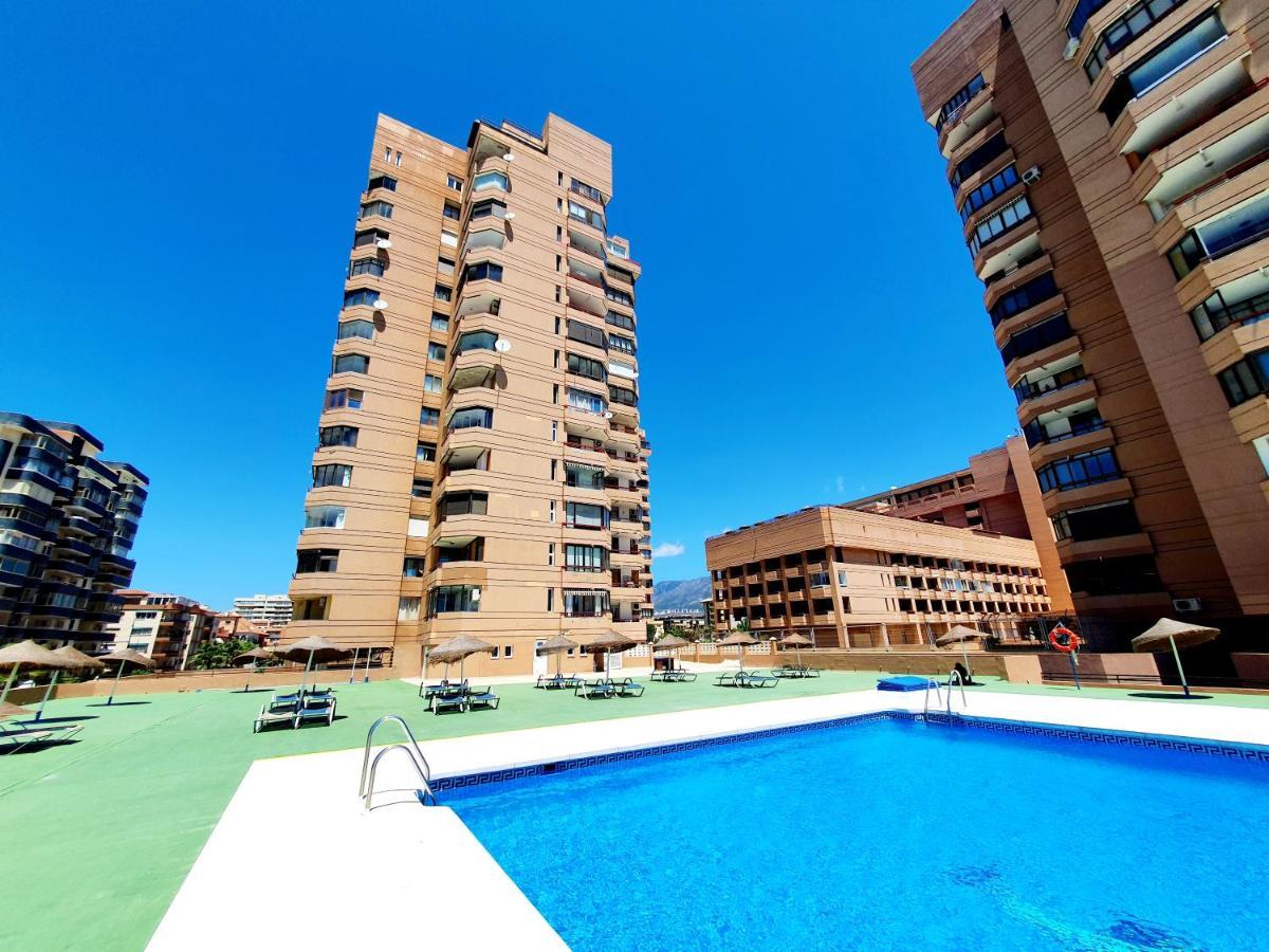 Fuengirola Towersアパートメント エクステリア 写真